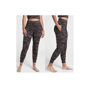 Athleta Salutation Camo Joggers Size Small